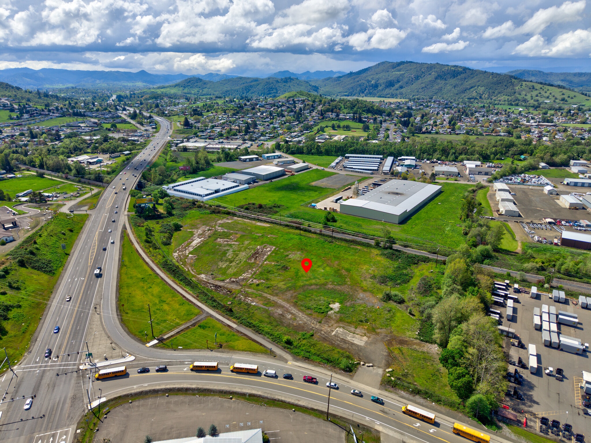 4553 Old Hwy 99 South, Roseburg, OR for sale Primary Photo- Image 1 of 11