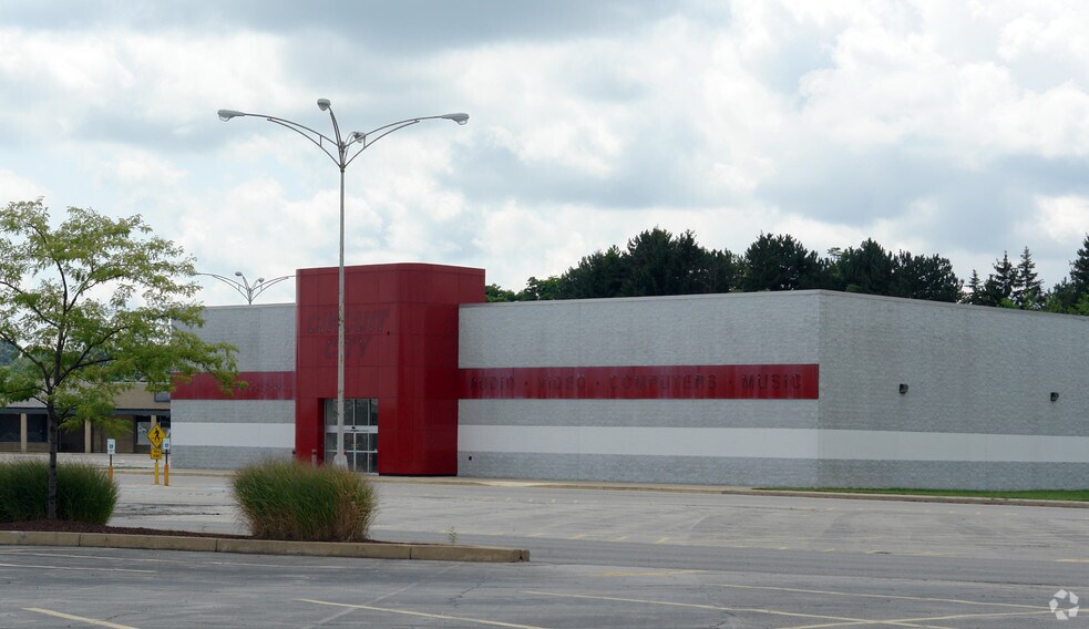 750 Beaver Valley Mall, Monaca, PA for lease - Building Photo - Image 2 of 13
