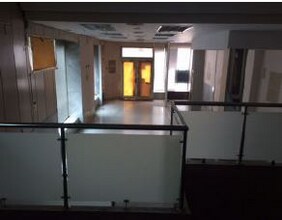 Retail in Valladolid, Valladolid for lease Interior Photo- Image 2 of 3