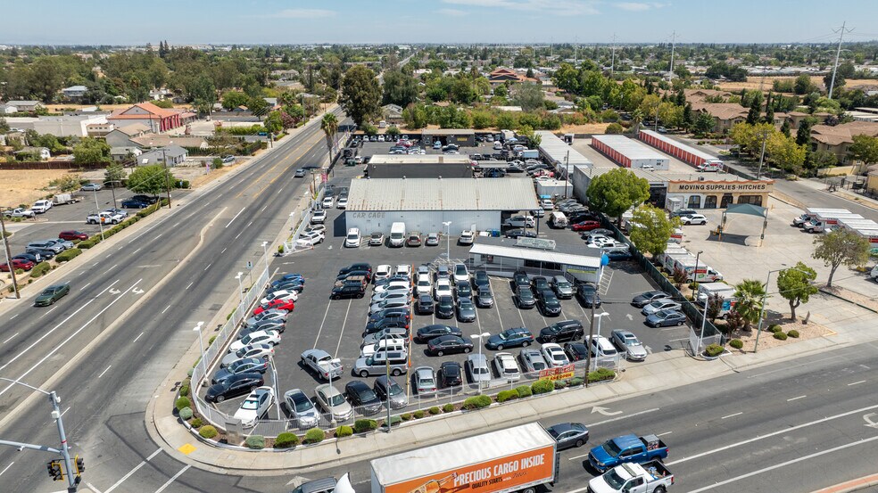 6401 Stockton Blvd, Sacramento, CA à vendre - Aérien - Image 2 de 12