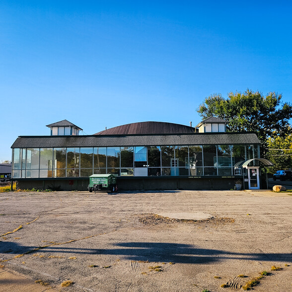 350 Center St, Grayslake, IL for sale - Building Photo - Image 3 of 43