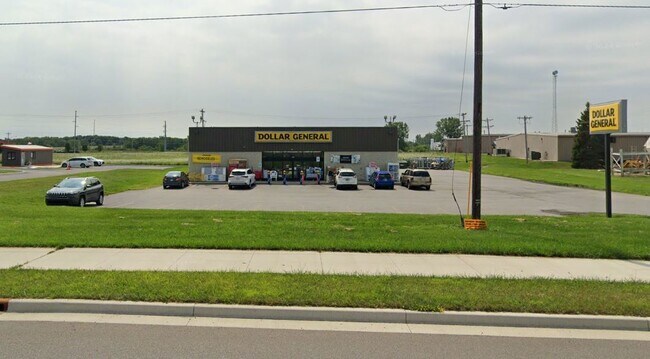 More details for 704 E Albion St, Avilla, IN - Retail for Sale