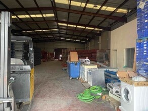 Industriel dans Azuqueca de Henares, Guadalajara à louer Photo intérieure- Image 2 de 3