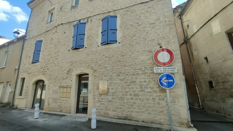 Bureau dans Bagnols-sur-Cèze à louer - Photo du bâtiment - Image 1 de 6