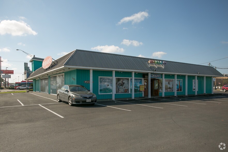 5830 McArdle Rd, Corpus Christi, TX à louer - Photo du bâtiment - Image 2 de 12