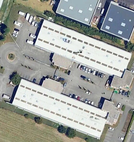 Flex dans Chassieu à louer - Aérien - Image 2 de 3