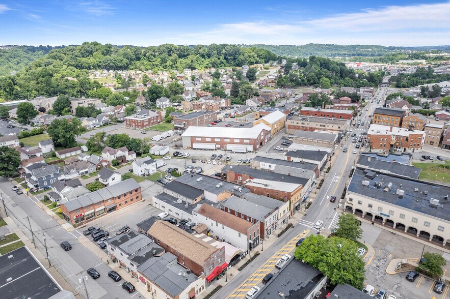 606 Washington Ave, Bridgeville, PA à louer - Aérien - Image 2 de 13