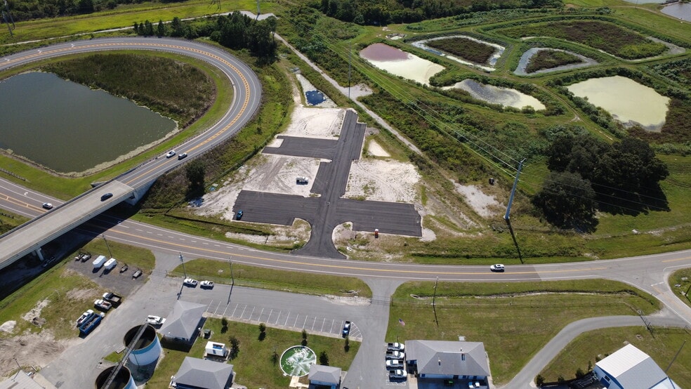 1300 Recker Hwy, Auburndale, FL for lease - Building Photo - Image 3 of 6