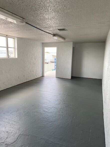 5800 Houchin St, Naples, FL à louer - Photo intérieure - Image 1 de 16