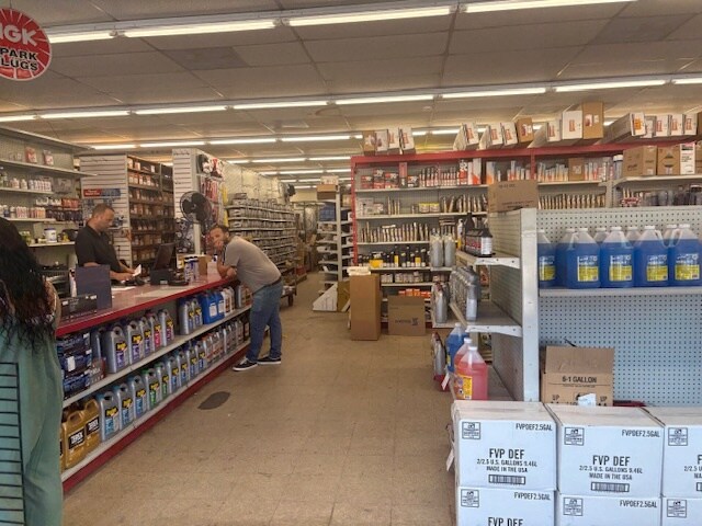 456 Chelmsford St, Lowell, MA à louer - Photo du bâtiment - Image 2 de 2