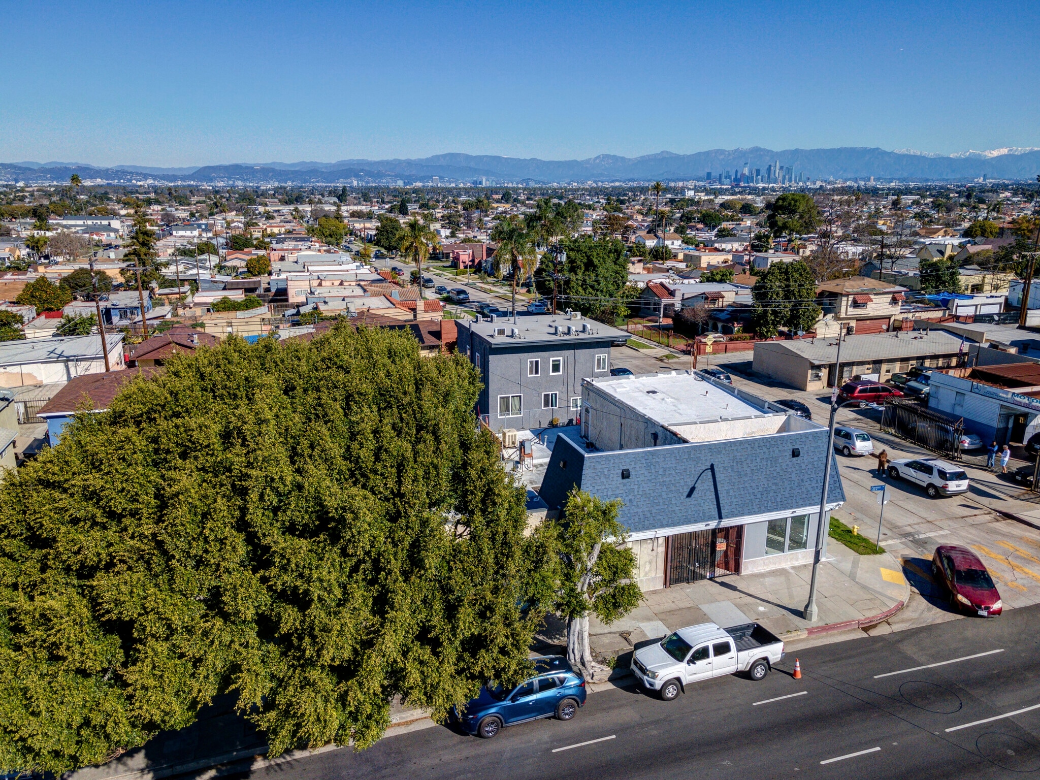 7051-7053 3rd Ave, Los Angeles, CA for sale Primary Photo- Image 1 of 73