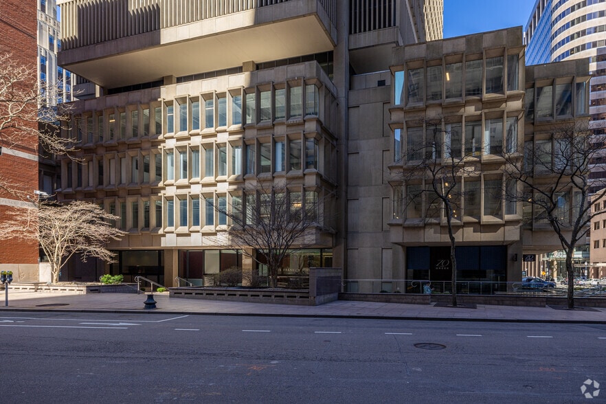 225 Franklin St, Boston, MA à louer - Photo du bâtiment - Image 2 de 11