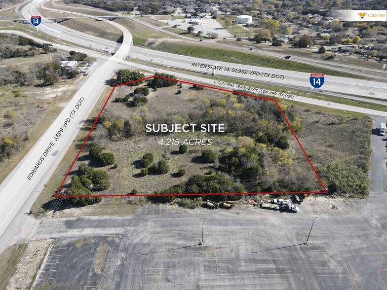 1090 Edwards Dr, Harker Heights, TX à vendre - Photo du bâtiment - Image 2 de 8