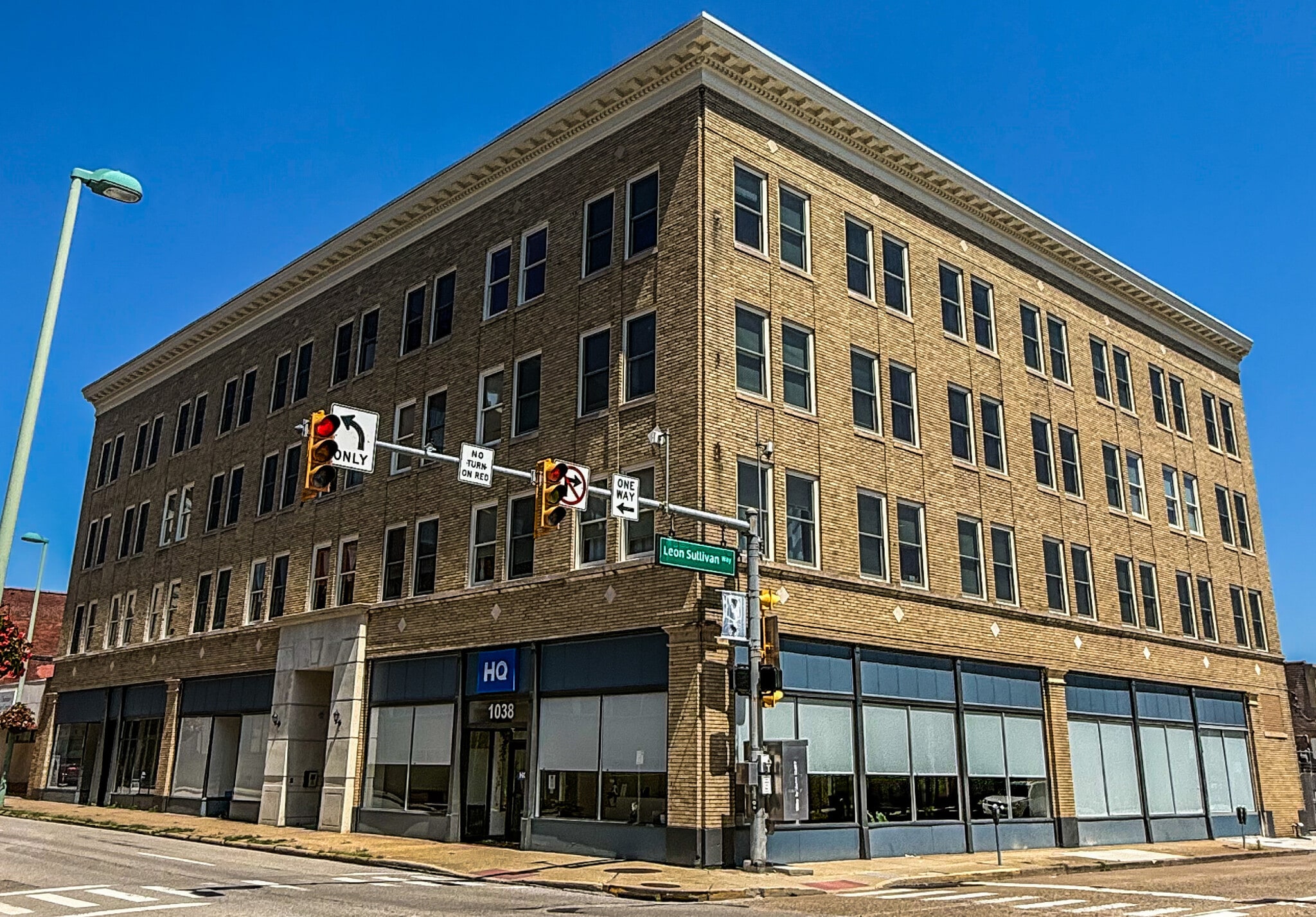1030 Quarrier St, Charleston, WV for lease Building Photo- Image 1 of 19