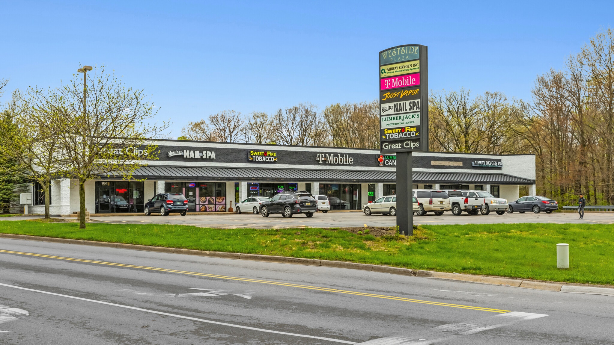 1450 M-43, Hastings, MI for lease Primary Photo- Image 1 of 9