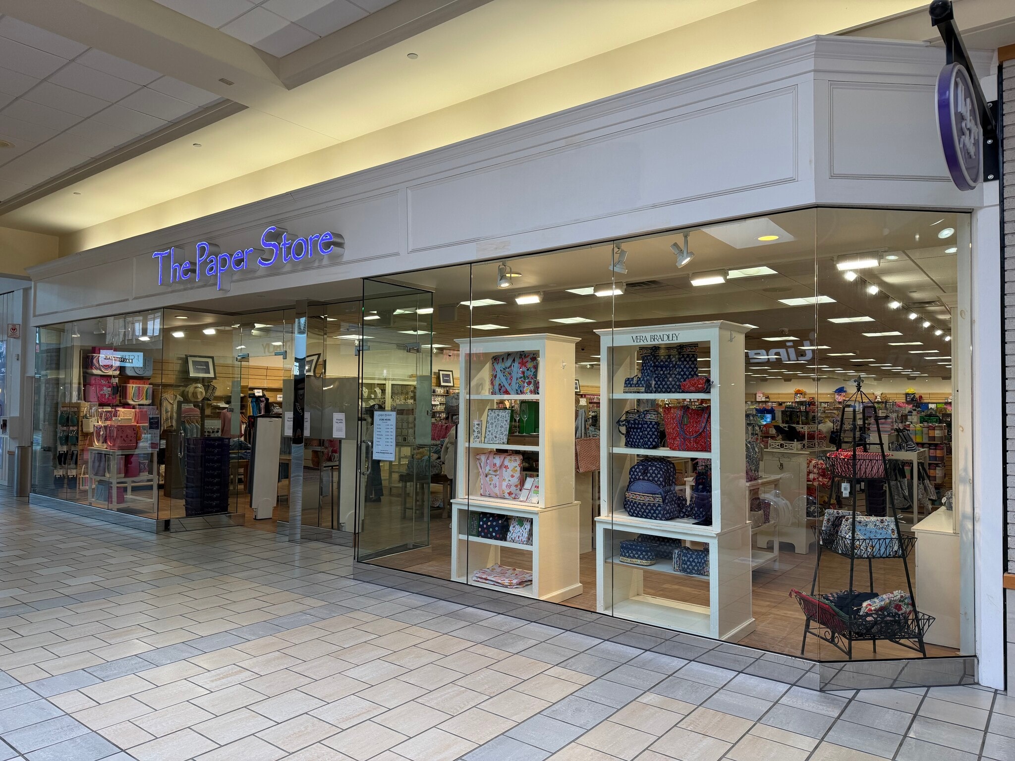 364 Maine Mall Rd, South Portland, ME à louer Photo intérieure- Image 1 de 2