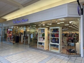 364 Maine Mall Rd, South Portland, ME à louer Photo intérieure- Image 1 de 2