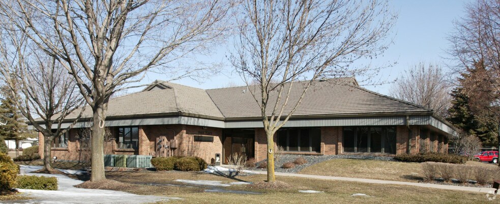 35 Park Pl, Grand Chute, WI à vendre - Photo principale - Image 1 de 4