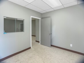 200 Cahaba Park Cir, Birmingham, AL for lease Building Photo- Image 1 of 17