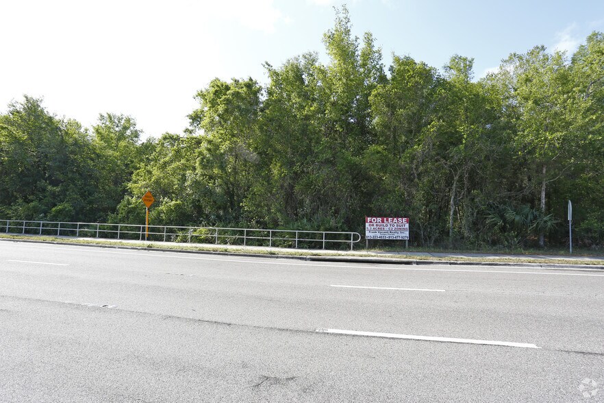 12124 Hwy 52, Hudson, FL à louer - Photo du bâtiment - Image 3 de 3