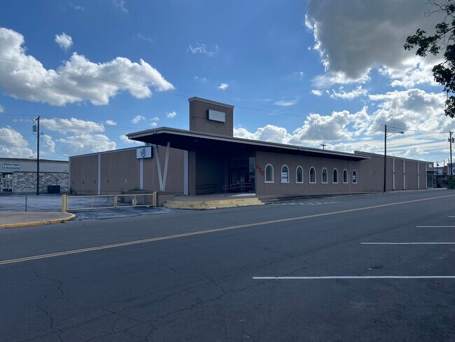 Plus de détails pour 420 E Ave C, Killeen, TX - Spécialité à vendre
