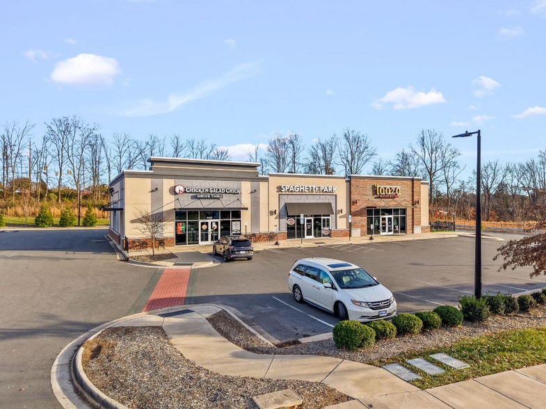 3541 Gentry Ln, Clemmons, NC à vendre - Photo du bâtiment - Image 2 de 7