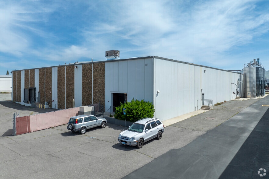 1150 Southern Way, Sparks, NV à louer - Photo principale - Image 1 de 10