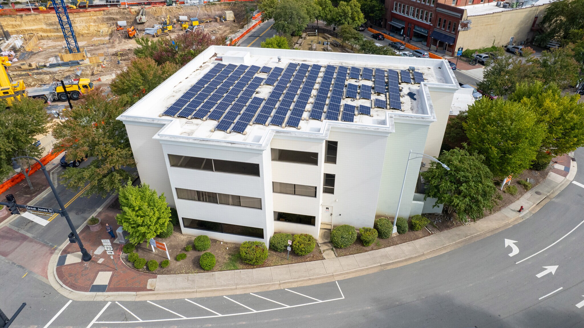 433 W Main St, Durham, NC à louer Photo du bâtiment- Image 1 de 15