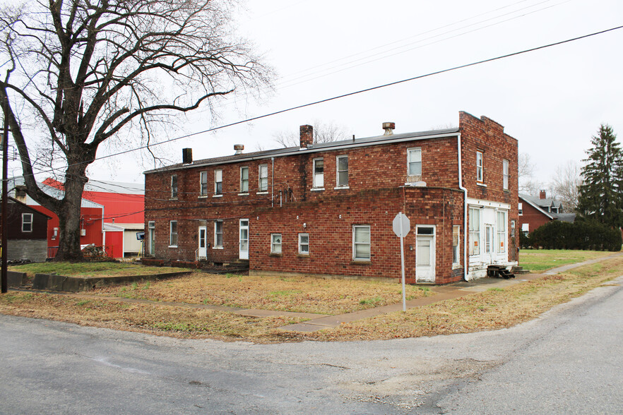 311 Saint Clair St, New Athens, IL for sale - Building Photo - Image 2 of 28