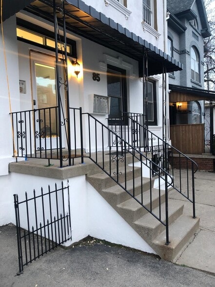 85 Wilson St, Hamilton, ON for sale - Building Photo - Image 3 of 19