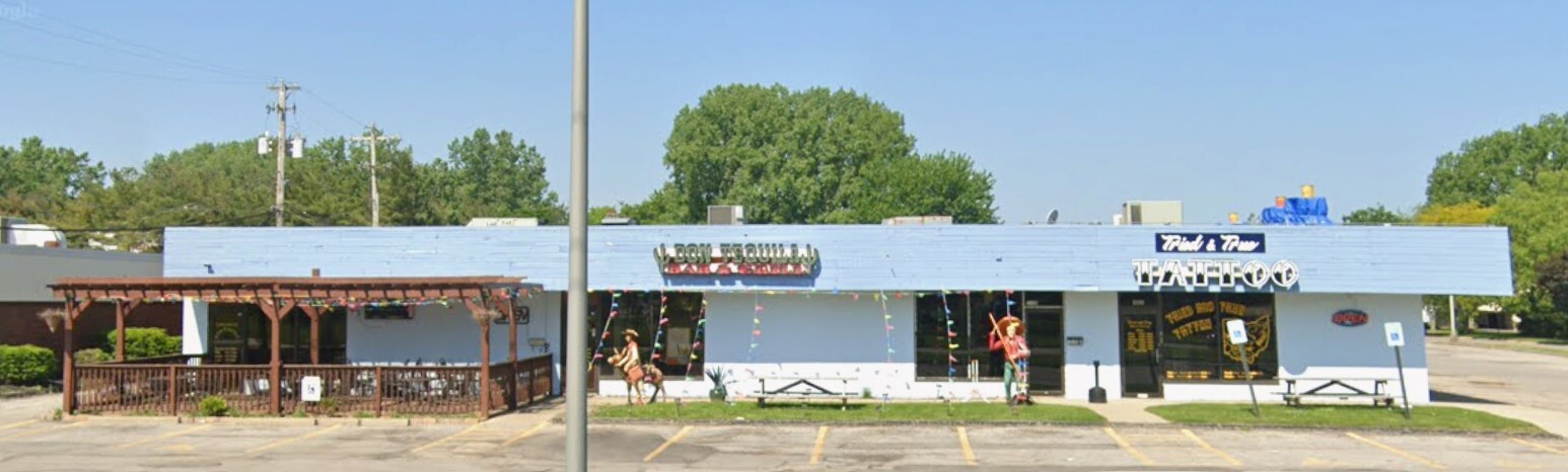 108-120 Antioch Dr, Elyria, OH for lease Building Photo- Image 1 of 5