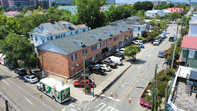 Plus de détails pour 221 Rutledge Ave, Charleston, SC - Commerce de détail à vendre