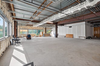 2728 10th Ave S, Birmingham, AL for lease Interior Photo- Image 1 of 11