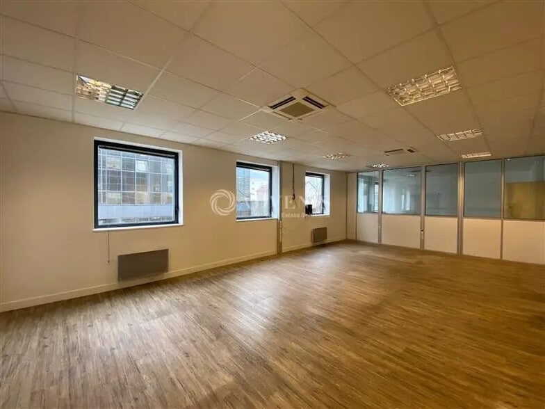 Bureau dans Ivry-sur-Seine à louer - Photo intérieure - Image 3 de 9