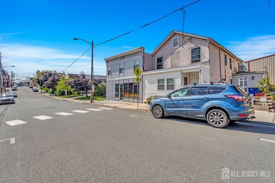 43 E Front St, Keyport, NJ for sale - Building Photo - Image 3 of 60