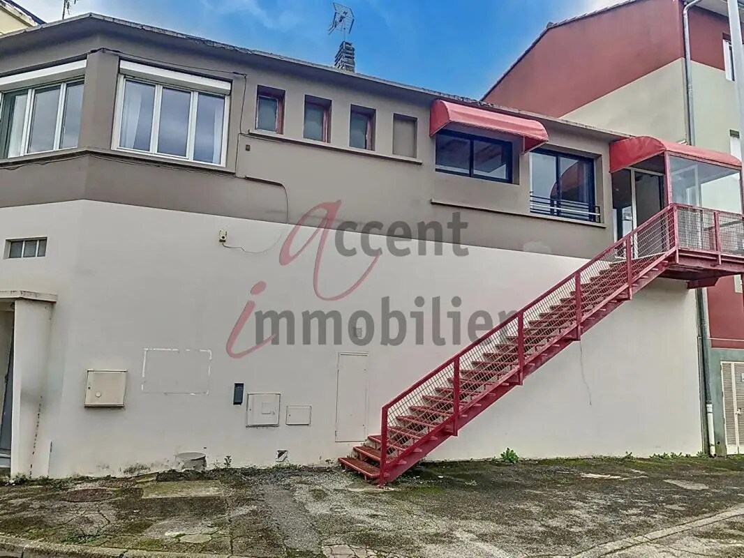 Office in Cavaillon for sale Building Photo- Image 1 of 7