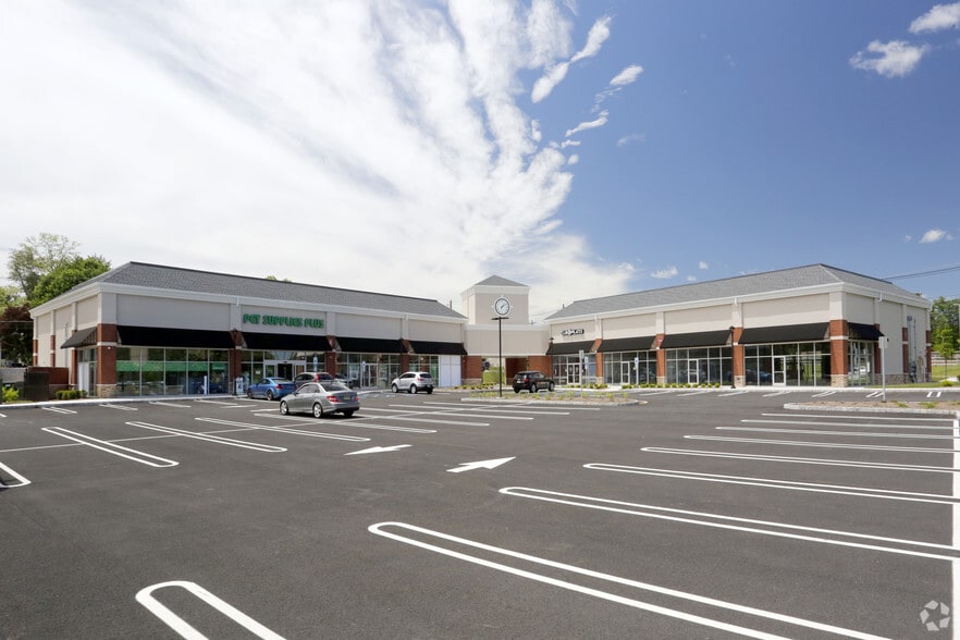 170 E Hanover Ave, Cedar Knolls, NJ à louer - Photo du bâtiment - Image 3 de 6