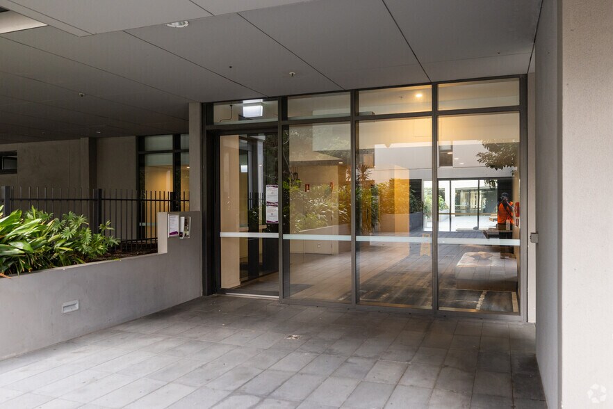 458 Forest Rd, Hurstville for lease - Building Photo - Image 3 of 8