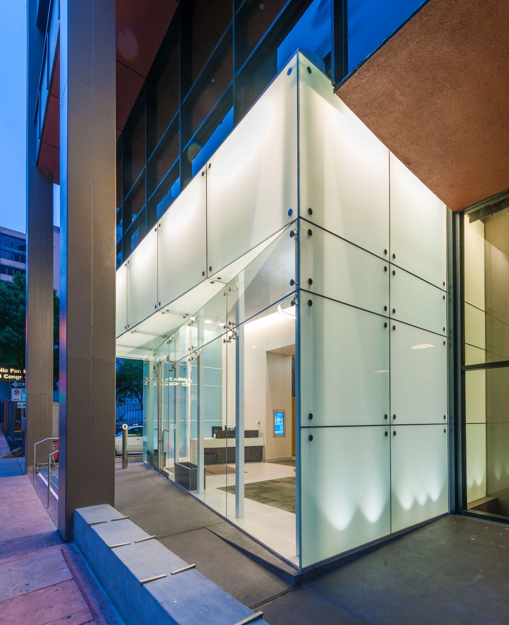 823 Congress Ave, Austin, TX à louer Photo du bâtiment- Image 1 de 5