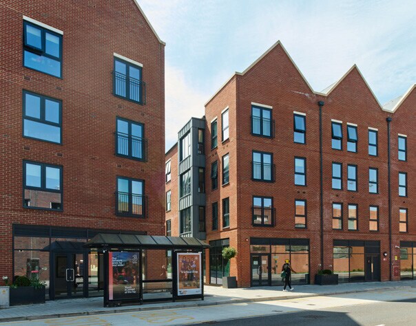 12 Market St, Newbury à louer - Photo du bâtiment - Image 3 de 5