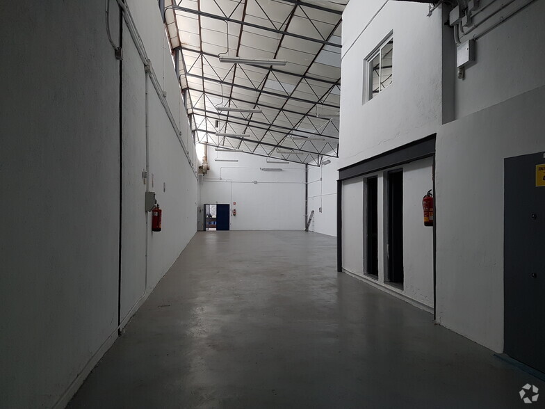 Industrial in Torrejón de Ardoz, Madrid for sale - Building Photo - Image 3 of 45