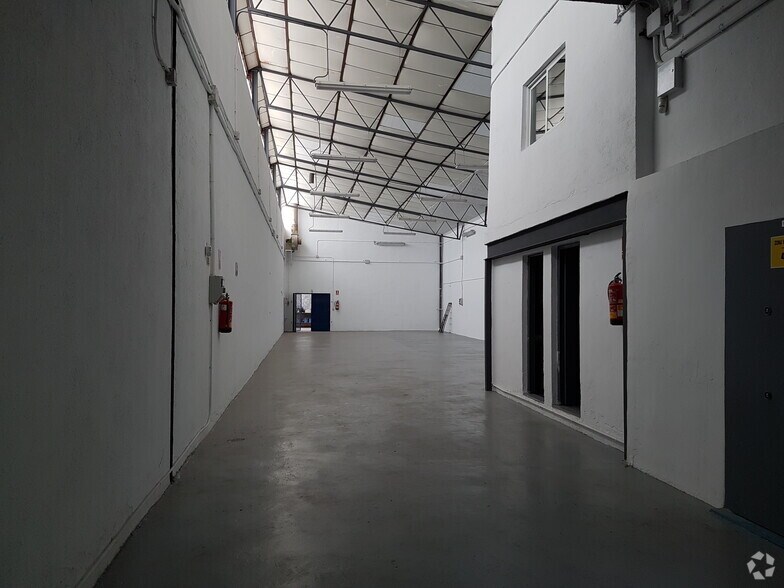 Industriel dans Torrejón de Ardoz, Madrid à vendre - Photo du bâtiment - Image 3 de 45