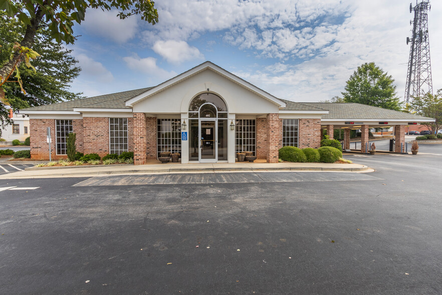 602 N Main St, Anderson, SC for sale - Building Photo - Image 1 of 32