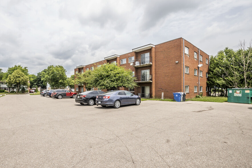 267 Traynor Ave, Kitchener, ON à vendre - Photo du bâtiment - Image 2 de 17