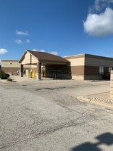 2363 Holmgren Way, Green Bay, WI for lease Interior Photo- Image 1 of 10