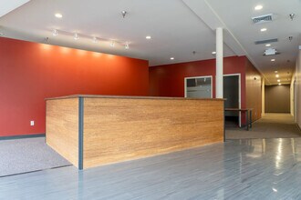 1001-1005 Broadway St, Vancouver, WA for lease Interior Photo- Image 1 of 2