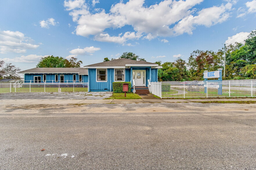 725 S J St, Pensacola, FL for sale - Building Photo - Image 1 of 69