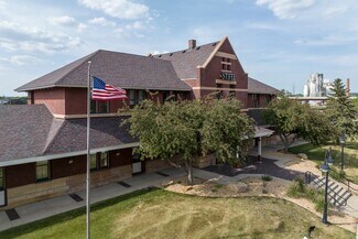 Plus de détails pour 112-142 S Riverfront Dr, Mankato, MN - Bureau à louer