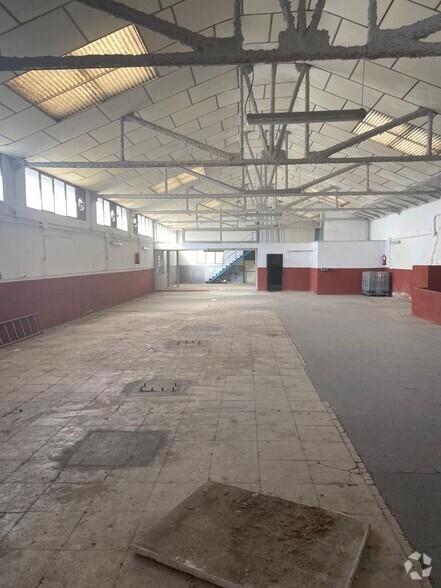 Industrial in Ajalvir, MAD for sale - Primary Photo - Image 1 of 24