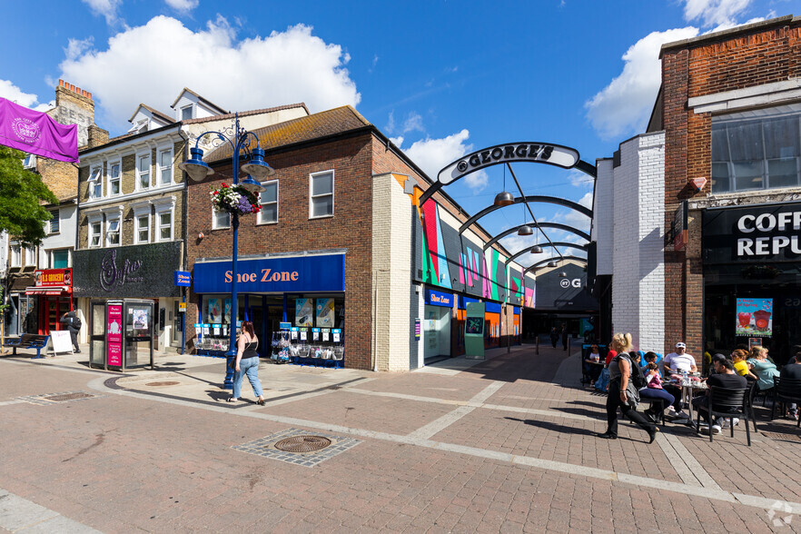 1-42 St Georges Sq, Gravesend à vendre - Photo principale - Image 1 de 1